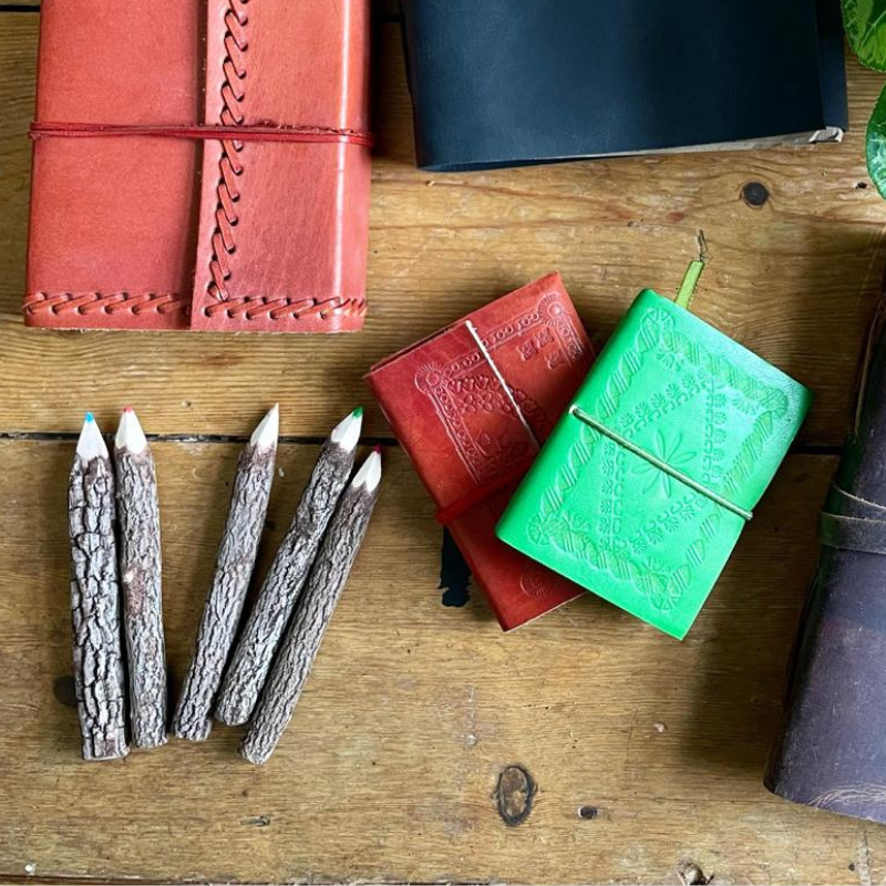 Pens, Pencils & Pencil Cases - Uneeka