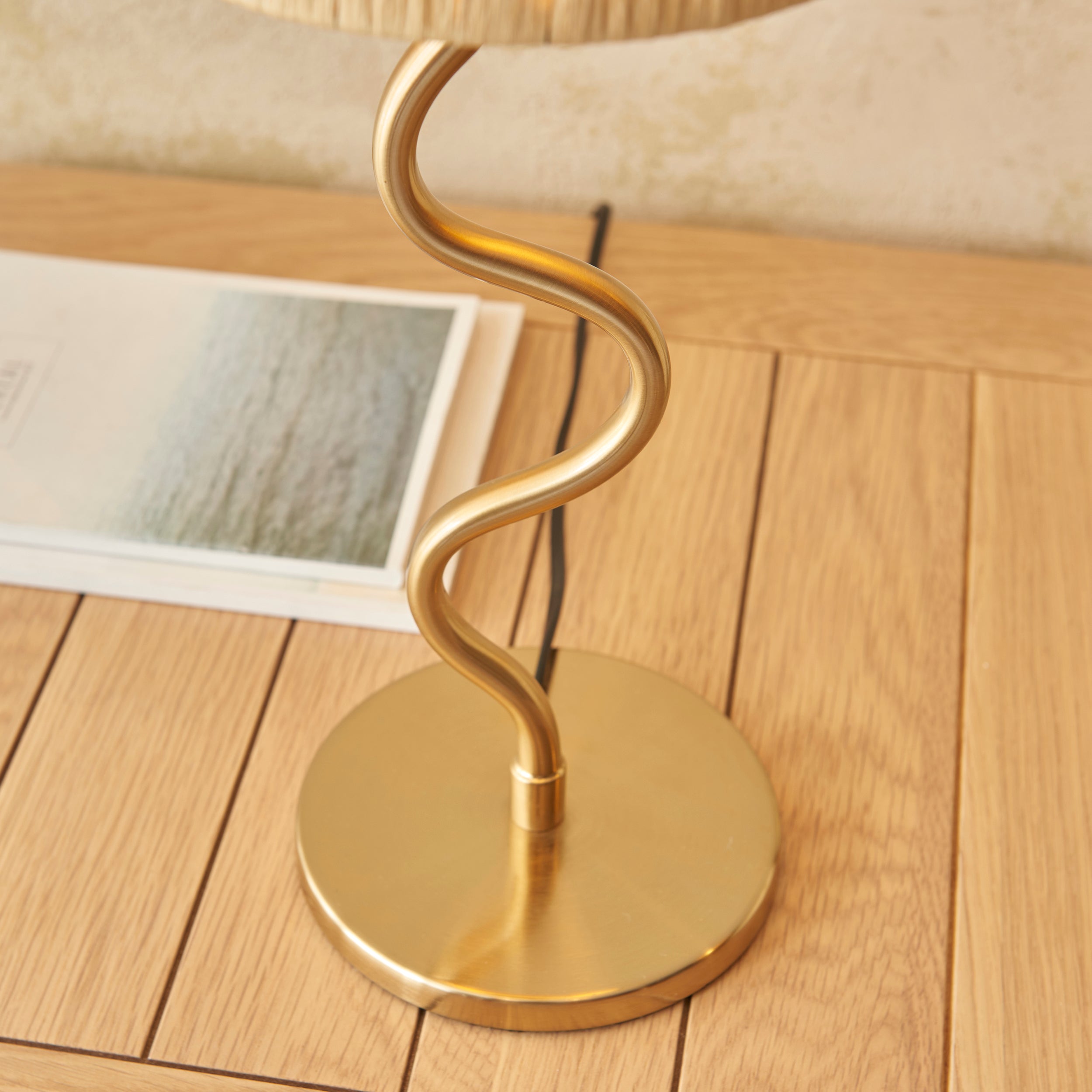 Wiggle Table Lamp with Raffia Shade - 114225 - Uneeka
