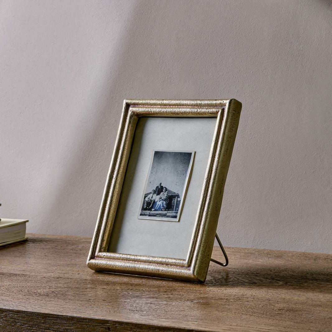 Pambani Antique Brass 5" x 7" Photoframe - PF0101 - Uneeka