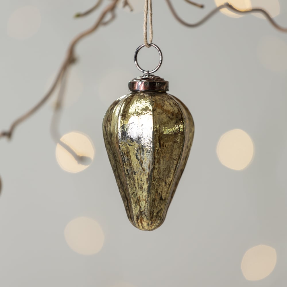 Antique Gold Fluted Bauble - C23631 - Uneeka