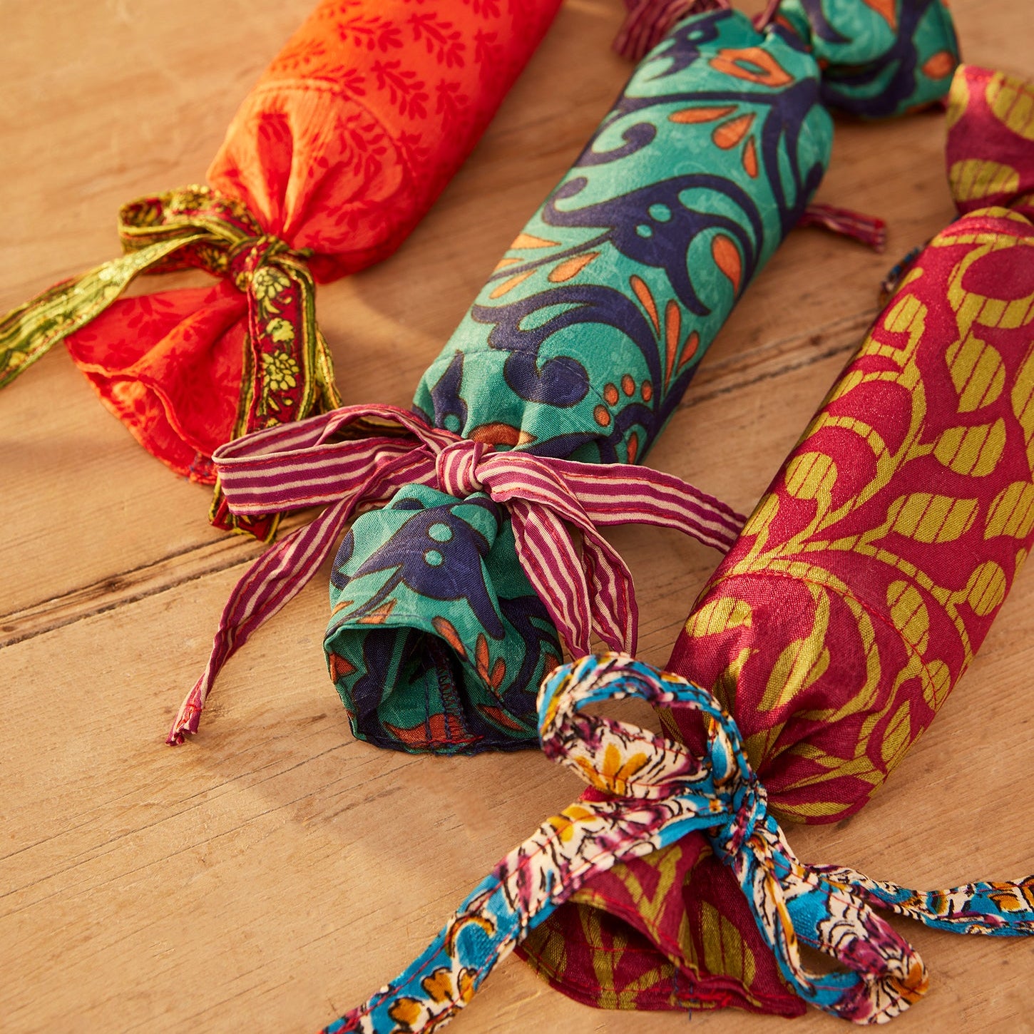 Assorted Colour Recycled Sari Party Cracker - CR1 - Uneeka