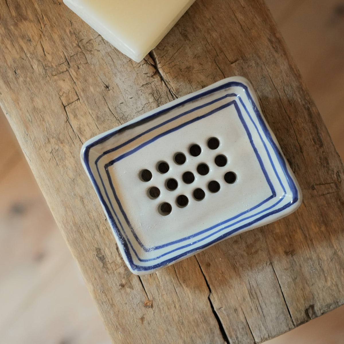 Hand Painted Striped Soap Dish - MWPT278 - Uneeka