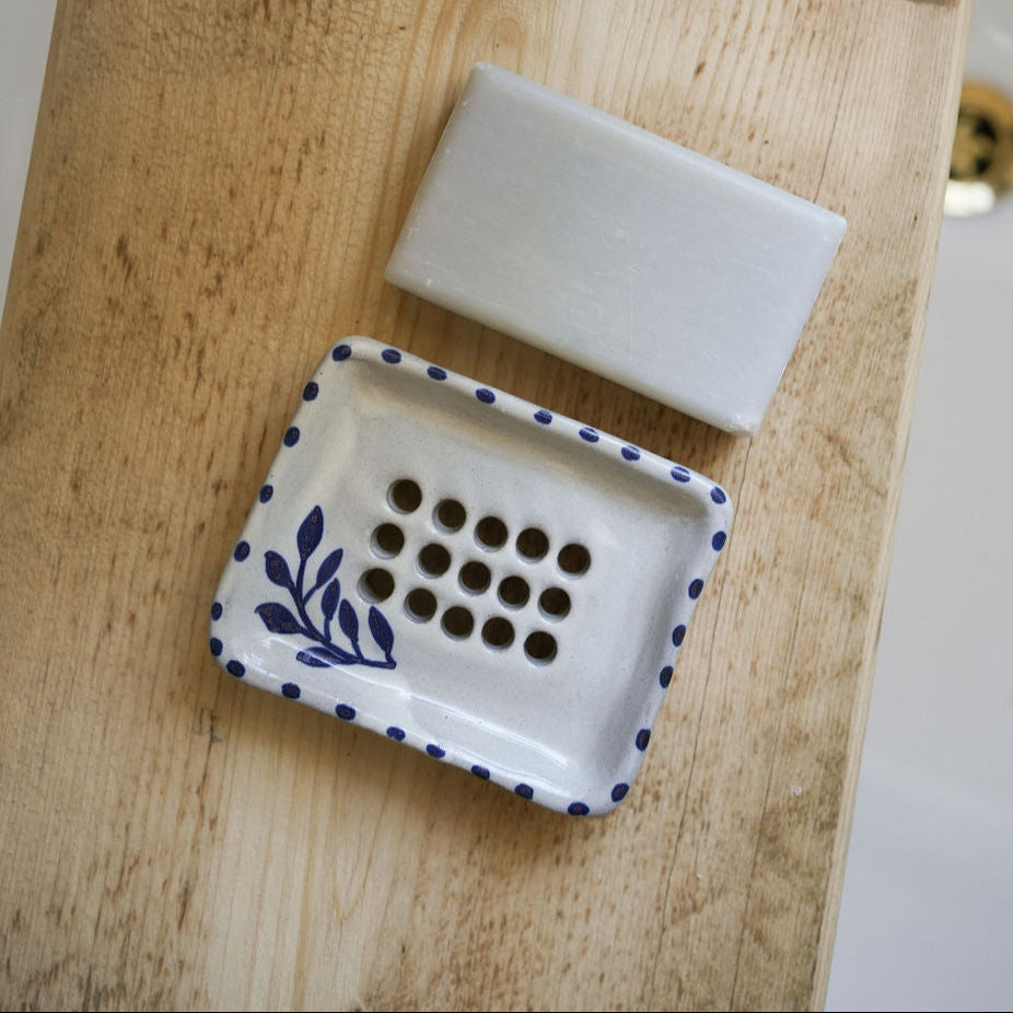 Hand Painted Sprig Soap Dish - MWPT275 - Uneeka