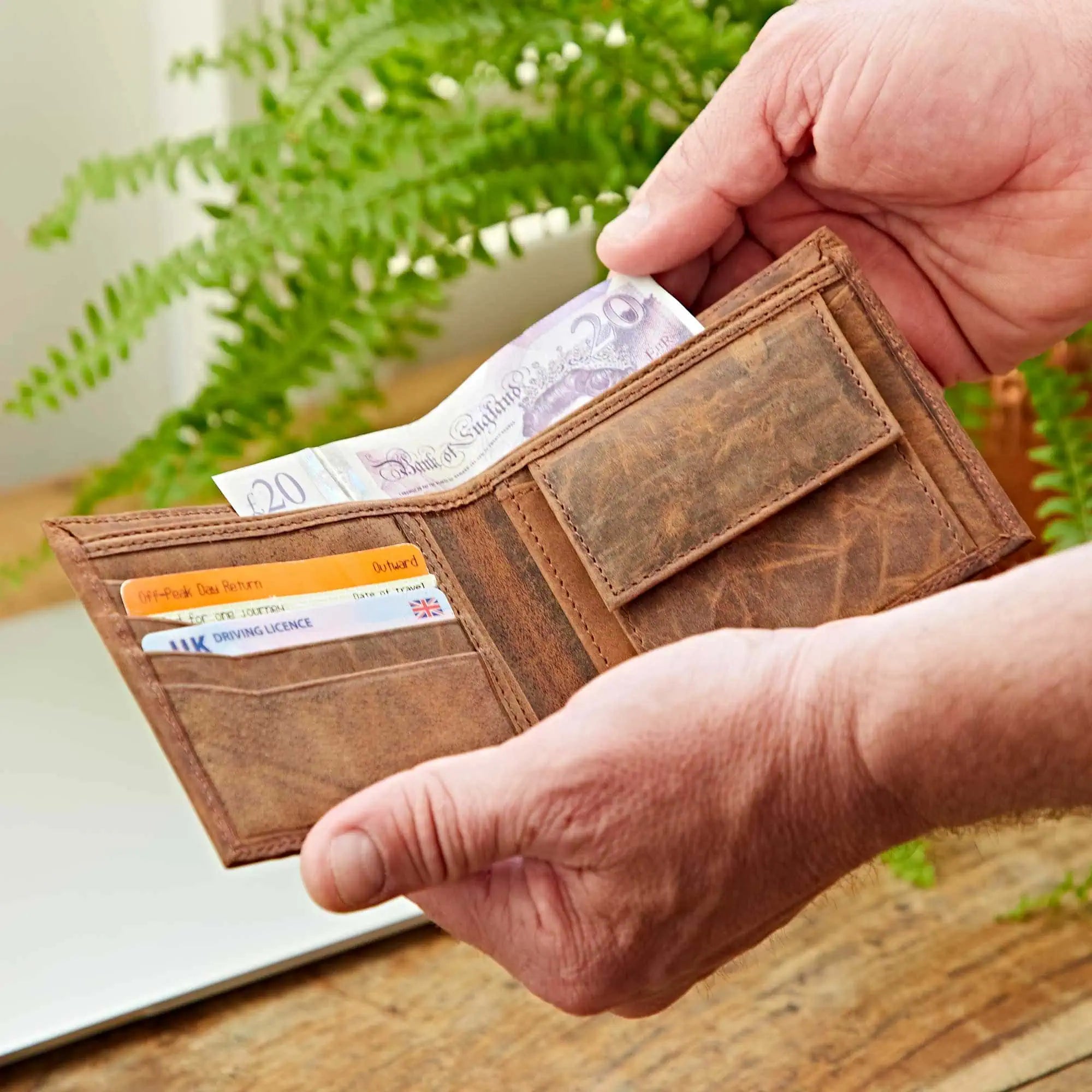 Buffalo Leather Handmade Billfold Wallet - HIBLW1-CWK - Uneeka