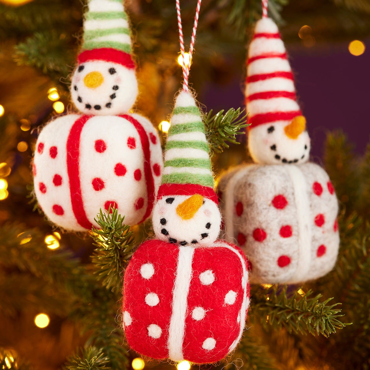 Assorted Felt Snowman in a Present Decoration - HDEC38 - Uneeka