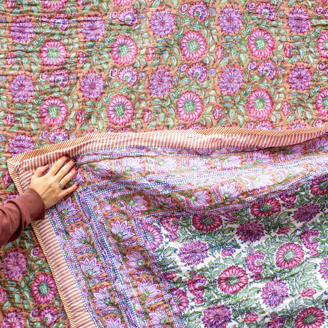 Nayla Block Printed Floral Indian Quilt - GAT312 - Uneeka