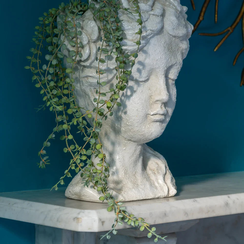 Flower Girl Bust - SNT21743 - Uneeka
