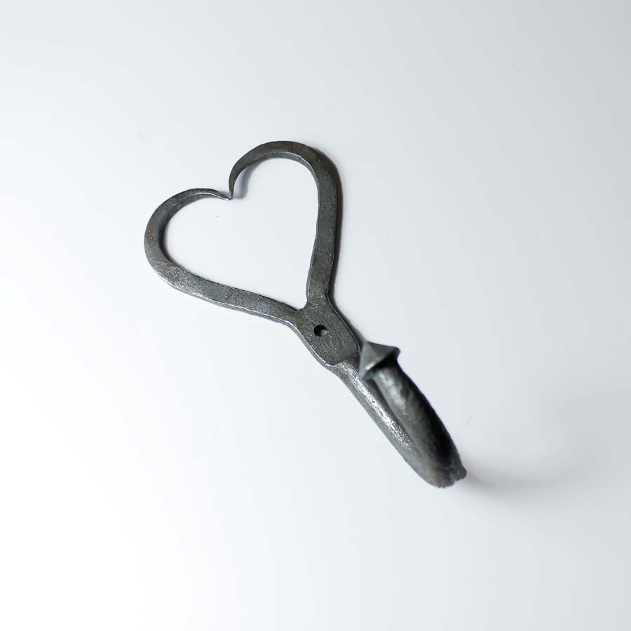 Antique Iron Hand Forged Heart Hook - 49.337.HFA.125 - Uneeka