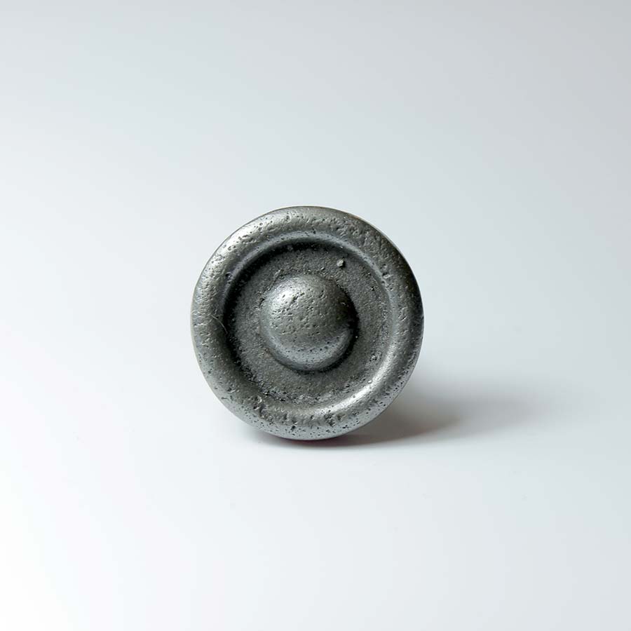 Antique Iron Straight Stem Knob with Indent Rim - 49.086I.AI.35 - Uneeka