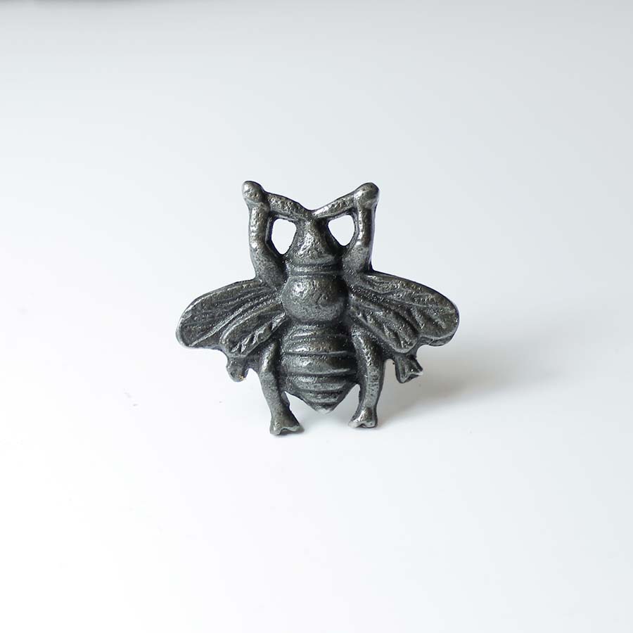 Bee Design Cast Antique Iron Cupboard Knob - A138 - Uneeka