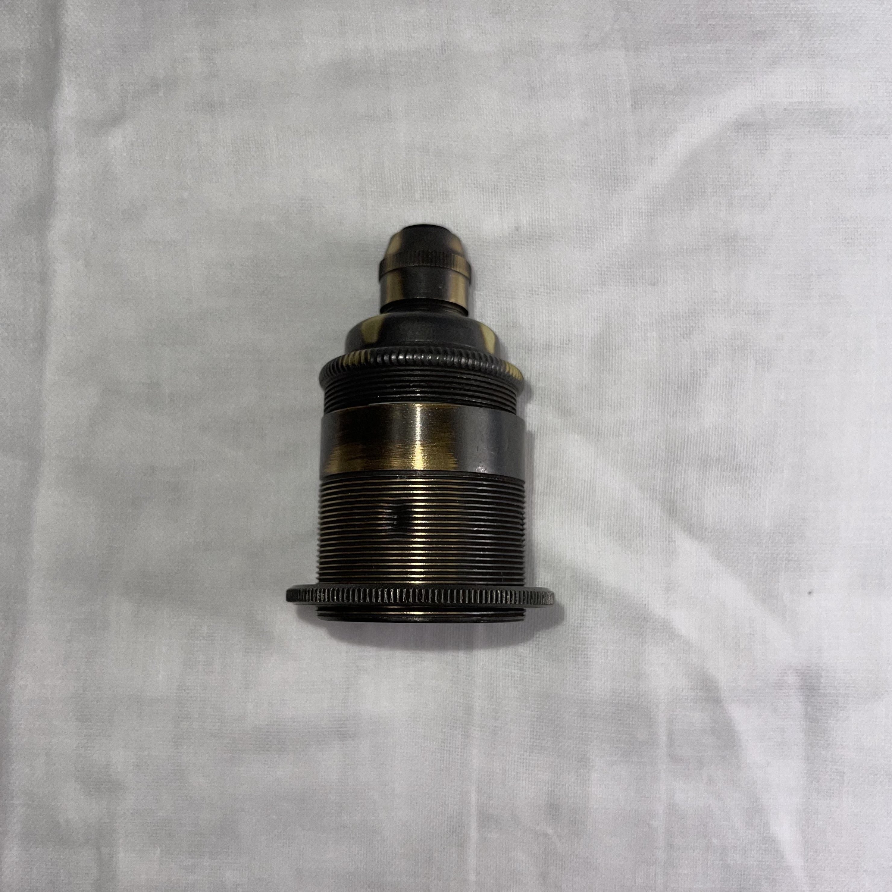 E27 Lamp Holder With Shade Ring - 7600ETA - Uneeka