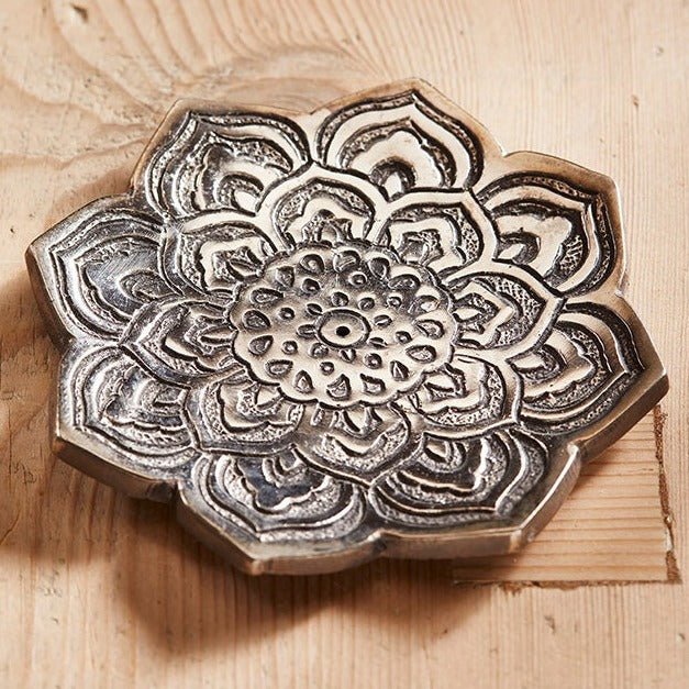 Flower Shaped Aluminium Incense Holder - IH65 - Uneeka