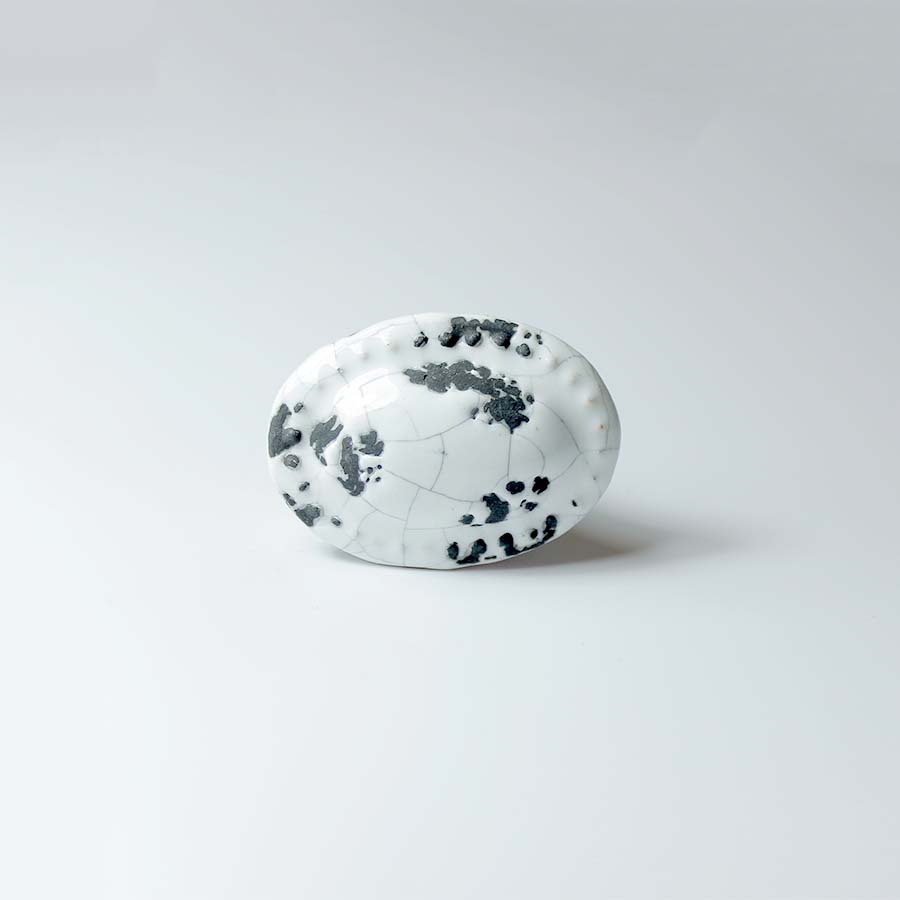 Oval White Crackle Glaze Ceramic Knob - 49.086WCG.AIC.35 - Uneeka