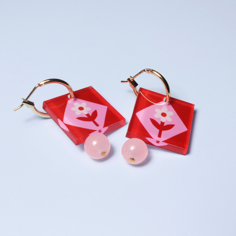 Red Square Flower Charm Gold Hoop Earrings - NLO-SHR - Uneeka