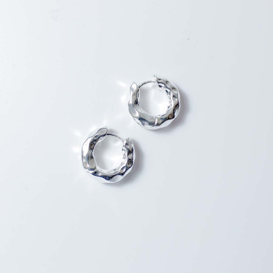 Small Hammered Textured Round Hoop Earrings - CE - 4506 - SL - Uneeka